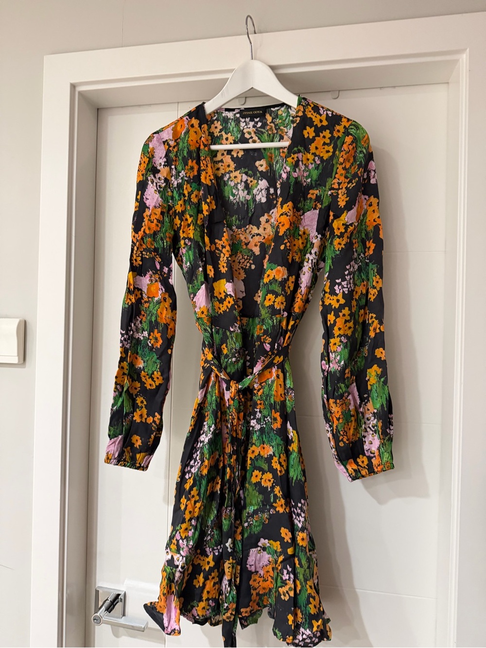 STINE GOYA Raina WrapDress - womenβs small